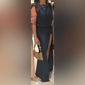 Gorgeous gown for a seasons a prom a party